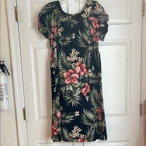 Hawaiian Floral Puff Sleeve Maxi Sundress